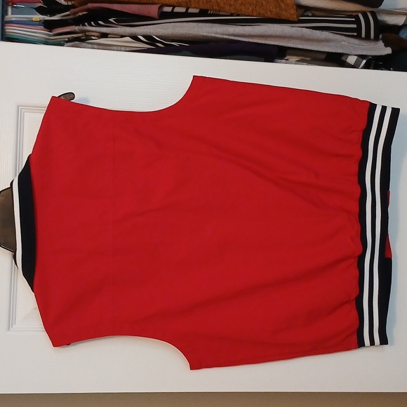 Men's Tommy Hilfiger Vest with Navy Stripes - Picture 3 of 6
